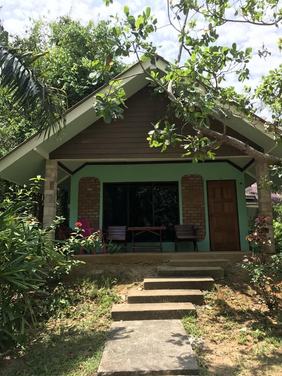 Cashew Nut Bungalows Otel Ao Nang Dış mekan fotoğraf